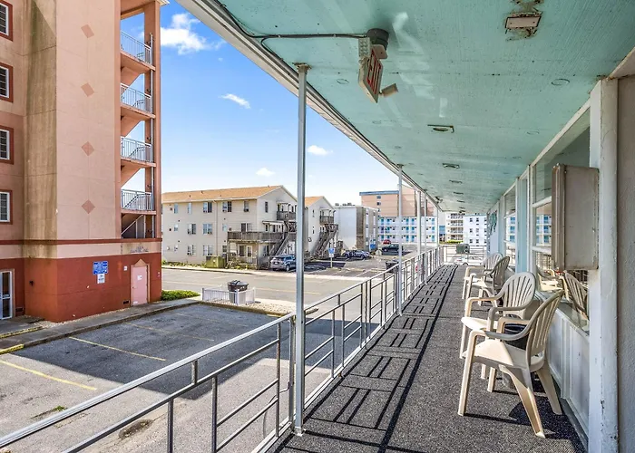 Eden Roc Motel