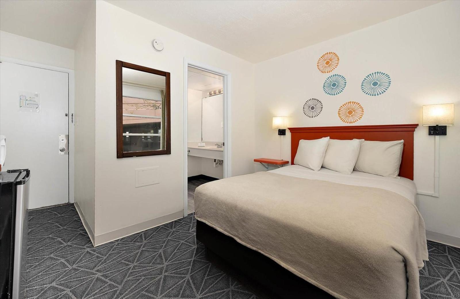 Hotel Eden Roc 3*