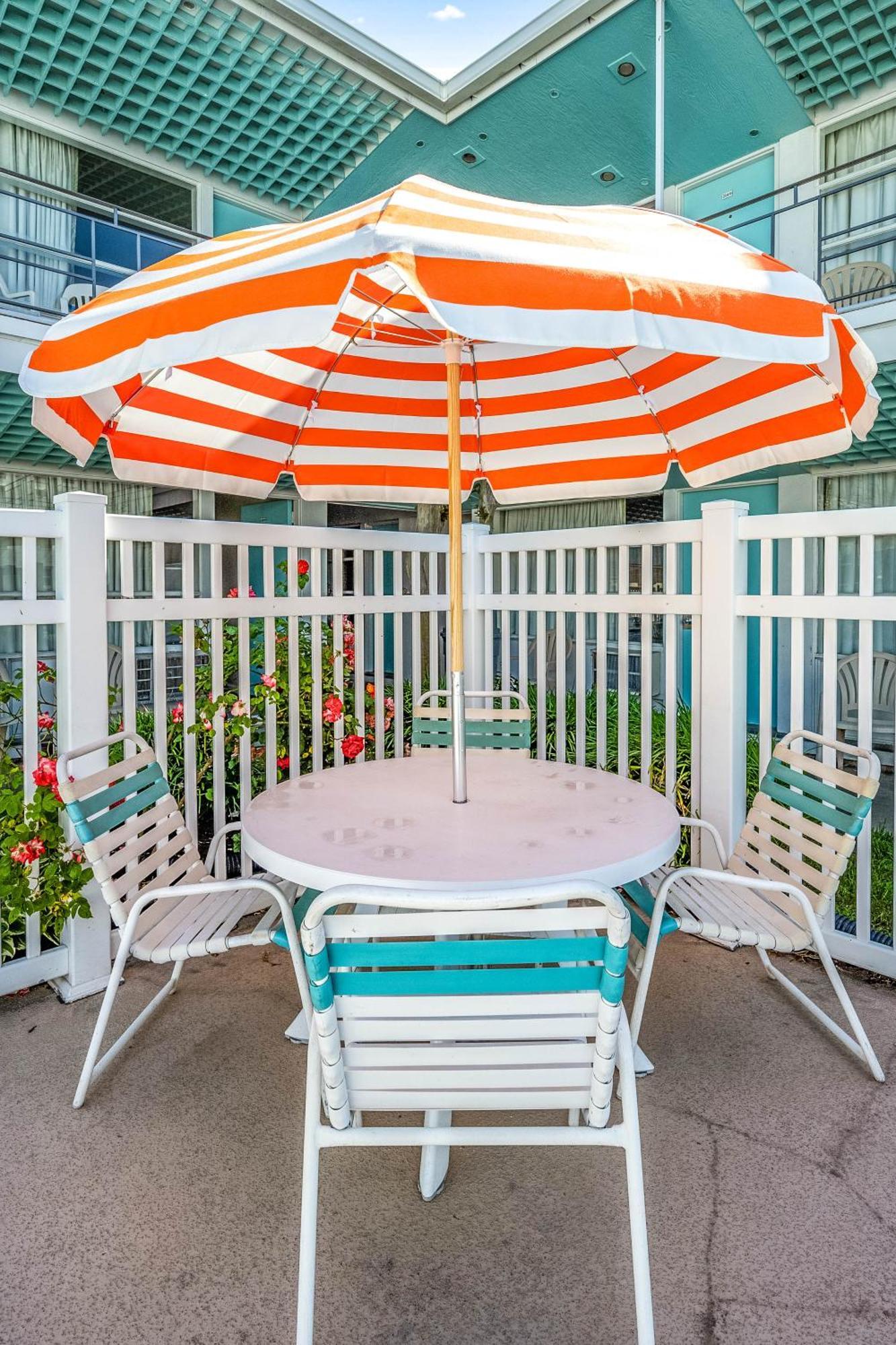 Eden Roc Hotel